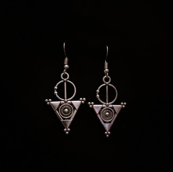 Tazerzit ⵜⴰⵥⵕⵥⵉⵜ Earrings